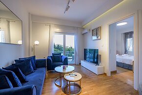 Lush Sapphire apt in the heart of Athens