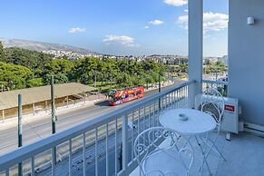 Lush Sapphire apt in the heart of Athens