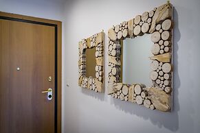 Lush Sapphire apt in the heart of Athens