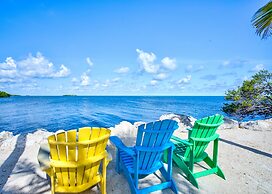 Aqua Lodge Rentals At Coconut Cay