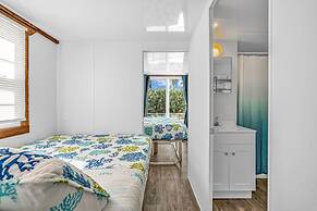 Aqua Lodge Rentals At Coconut Cay