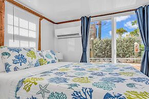Aqua Lodge Rentals At Coconut Cay
