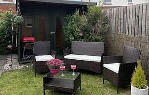 Stylish Scottish House With Garden and Parking