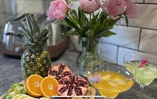 Stylish Scottish House With Garden and Parking