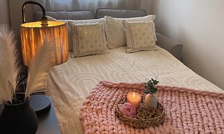 Stylish Scottish House With Garden and Parking