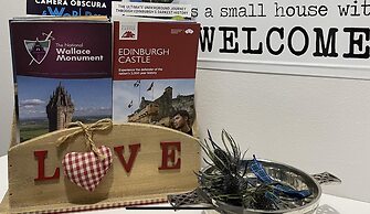 Stylish Scottish House With Garden and Parking