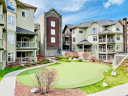 A Lovely Studio with Full Kitchen & AC