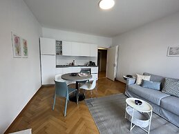76thelakehouse