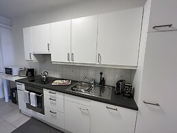76thelakehouse