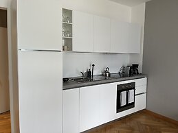 76thelakehouse