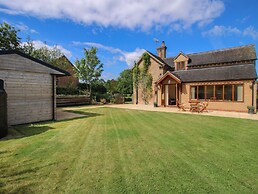 Ellenhall Farm Cottage