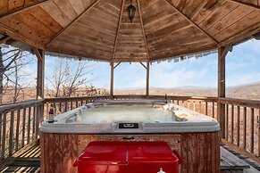 Fontana by Avantstay Gorgeous Mountain Cabin w/ Views, Hot Tub & Game 