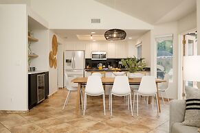 Petit Sahara by Avantstay Desert Escape w/ Pool, Outdoor Dining & Tabl