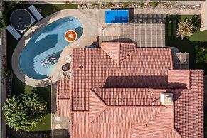 Petit Sahara by Avantstay Desert Escape w/ Pool, Outdoor Dining & Tabl