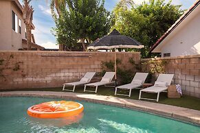 Petit Sahara by Avantstay Desert Escape w/ Pool, Outdoor Dining & Tabl