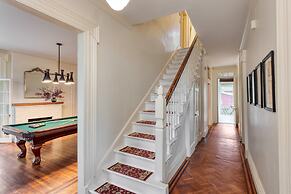 Elliot by Avantstay Historic Character Home in Great Location!