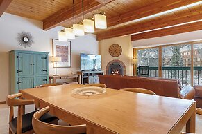 Riverside Condos D01 by Avantstay Condo Close To Downtown, Town Park &