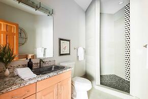 Mason by Avantstay Sleeps 16! Modern Mountain Escape w/ Hot Tub