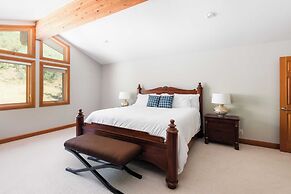 Mason by Avantstay Sleeps 16! Modern Mountain Escape w/ Hot Tub