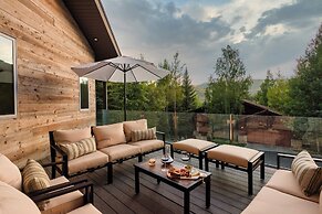 Mason by Avantstay Sleeps 16! Modern Mountain Escape w/ Hot Tub