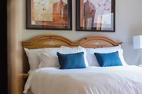 Mason by Avantstay Sleeps 16! Modern Mountain Escape w/ Hot Tub