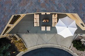 Mason by Avantstay Sleeps 16! Modern Mountain Escape w/ Hot Tub