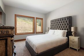 Mason by Avantstay Sleeps 16! Modern Mountain Escape w/ Hot Tub