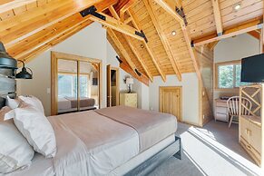 Ember by Avantstay Majestic Entertainers Home w/ Pine Tree Views & Clo