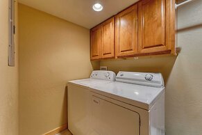 Ember by Avantstay Majestic Entertainers Home w/ Pine Tree Views & Clo