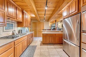 Ember by Avantstay Majestic Entertainers Home w/ Pine Tree Views & Clo