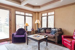 Centrum 302 by Avantstay Gorgeous Condo w/ Great Views & Steps Away Fr