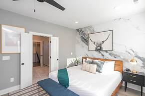 Ryman by Avantstay Centrally Located Townhouse w/ Stylish Interior & P