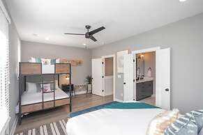 Ryman by Avantstay Centrally Located Townhouse w/ Stylish Interior & P