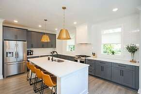 Ryman by Avantstay Centrally Located Townhouse w/ Stylish Interior & P