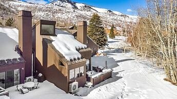 Quicksilver by Avantstay Park City Town House in Great Location!