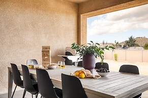 Gambel by Avantstayjtree Escape w/ Entertainers Yard, & Firepit, 3000s