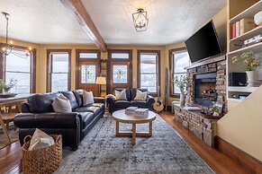 Steps to Ski Gondola, Restored Victorian Home w/ Hot Tub Raddon by Ava