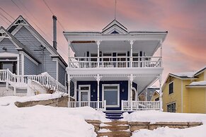 Steps to Ski Gondola, Restored Victorian Home w/ Hot Tub Raddon by Ava