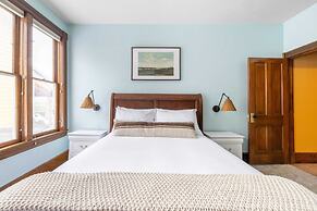 Steps to Ski Gondola, Restored Victorian Home w/ Hot Tub Raddon by Ava