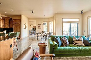 Powell by Avantstay Secluded Home Only 10 Mins From DT Bend w/ Hot Tub