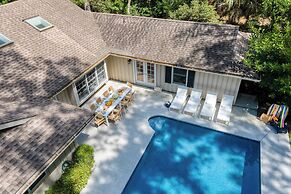 Wisteria by Avantstay Bright & Spacious Home w/ Pool & Entertainers Pa