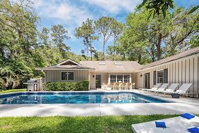 Wisteria by Avantstay Bright & Spacious Home w/ Pool & Entertainers Pa