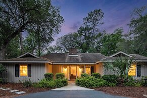 Wisteria by Avantstay Bright & Spacious Home w/ Pool & Entertainers Pa