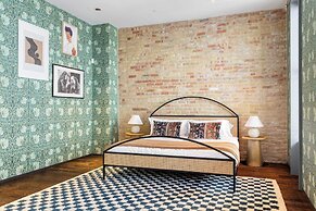Paramount Place by Avantstay 4 Story Apartment in Heart of Austin w/ M