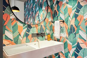 Paramount Place by Avantstay 4 Story Apartment in Heart of Austin w/ M