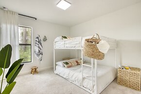 Sirenia by Avantstay Gorgeous Cape Coral Home w/ Pool & Modern Interio