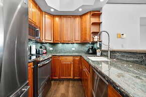 Hono Hideaway by Avantstay Ka'anapali Shores Resort Home on the Beach!