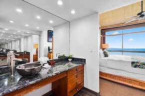 Hono Hideaway by Avantstay Ka'anapali Shores Resort Home on the Beach!