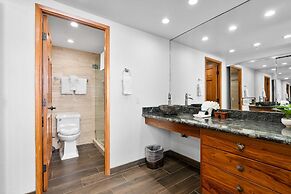 Hono Hideaway by Avantstay Ka'anapali Shores Resort Home on the Beach!