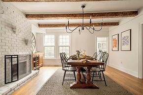 Clove by Avantstay Gorgeous Cottage w/ Pool, Privacy, Pool Table & Clo